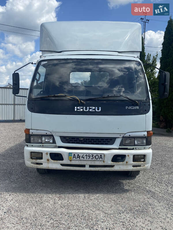 Isuzu NQR 2006