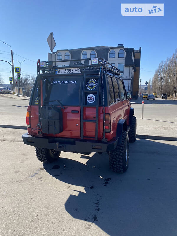 Позашляховик / Кросовер Isuzu Trooper 1990 в Білій Церкві