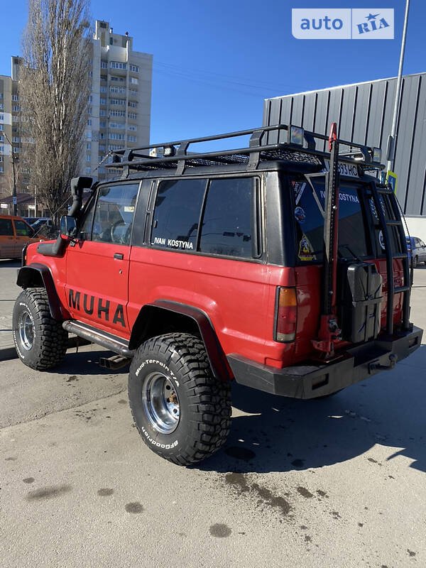 Позашляховик / Кросовер Isuzu Trooper 1990 в Білій Церкві