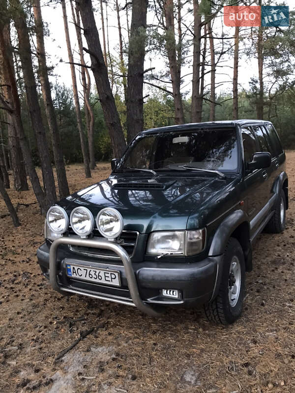 Внедорожник / Кроссовер Isuzu Trooper 1999 в Камне-Каширском