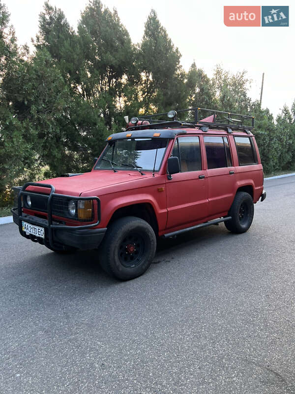 Позашляховик / Кросовер Isuzu Trooper 1988 в 