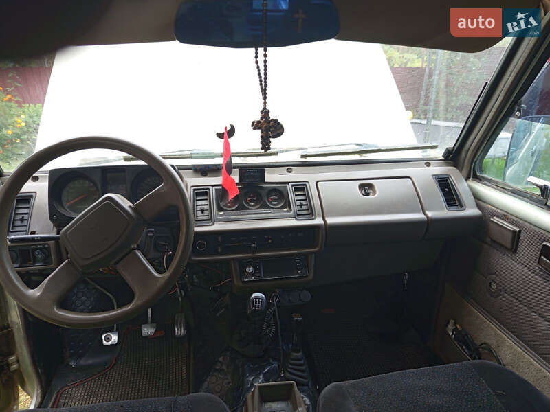 Позашляховик / Кросовер Isuzu Trooper 1988 в Жидачові