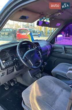 Внедорожник / Кроссовер Isuzu Trooper 1998 в 