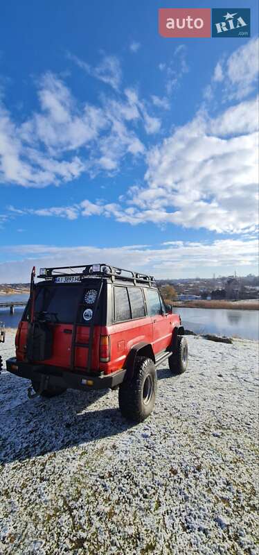 Позашляховик / Кросовер Isuzu Trooper 1990 в Кривому Розі