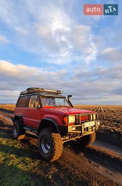 Внедорожник / Кроссовер Isuzu Trooper 1990 в 