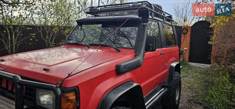 Позашляховик / Кросовер Isuzu Trooper 1990 в Кривому Розі
