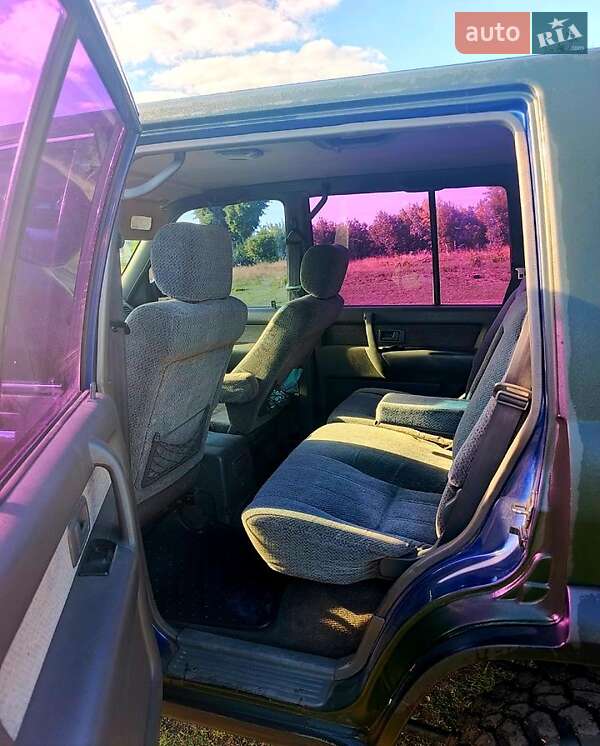 Позашляховик / Кросовер Isuzu Trooper 1998 в Зіньківі