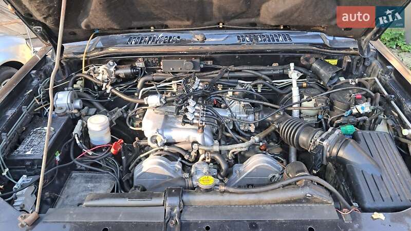 Внедорожник / Кроссовер Isuzu Trooper 1996 в Буске
