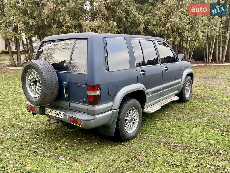 Внедорожник / Кроссовер Isuzu Trooper 1998 в Черкассах