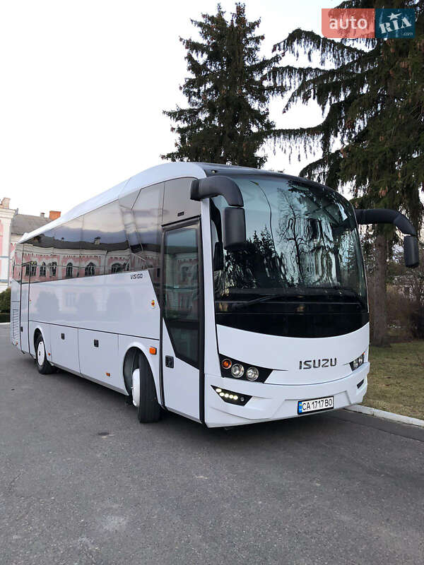 Туристический / Междугородний автобус Isuzu Visigo 2013 в Умани
