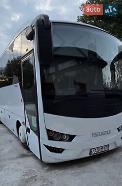 Туристичний / Міжміський автобус Isuzu Visigo 2013 в Броварах