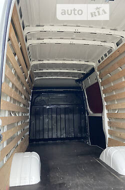 Вантажний фургон Iveco 35C13 2017 в Луцьку