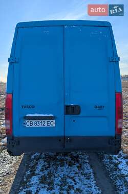 Грузовой фургон Iveco 35C13 2001 в Чернигове