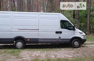 Грузовой фургон Iveco 35S13 2005 в Ахтырке