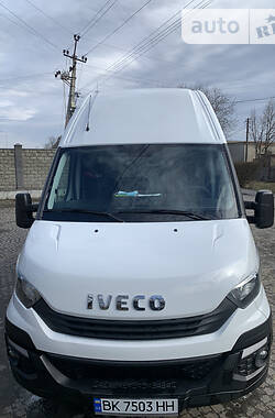 Грузовой фургон Iveco Daily груз. 2017 в Ужгороде