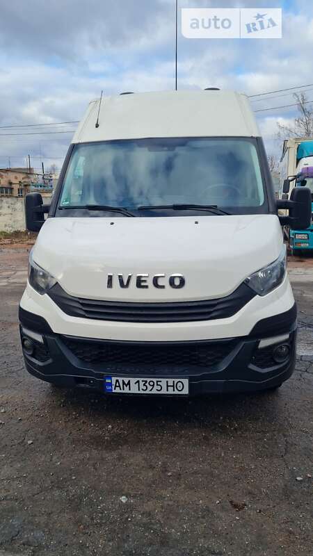 Грузовой фургон Iveco Daily груз. 2016 в Житомире