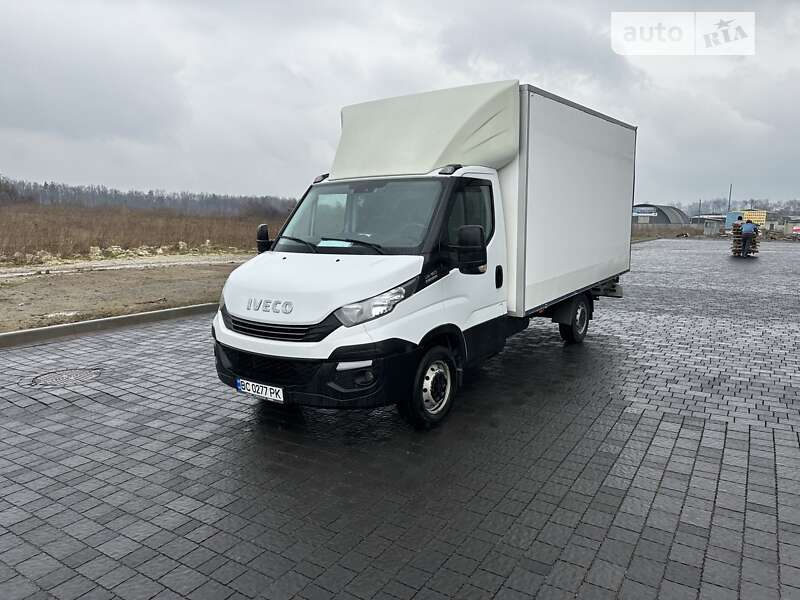 Вантажний фургон Iveco Daily груз. 2019 в Львові