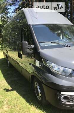 Вантажний фургон Iveco Daily груз. 2018 в Радивиліві