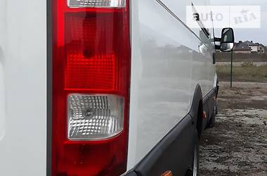 Грузовой фургон Iveco Daily 2013 в 