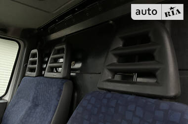 Грузовой фургон Iveco Daily 2006 в 
