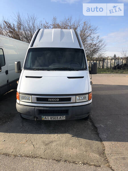 Грузопассажирский фургон Iveco Daily 2003 в 