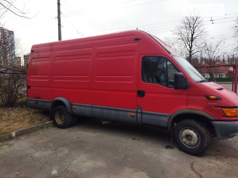 Грузовой фургон Iveco Daily 2004 в 