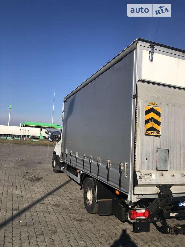 Вантажний фургон Iveco Daily 2017 в Яворові