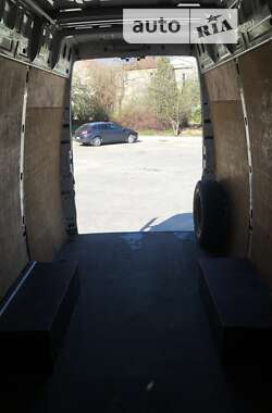 Грузовой фургон Iveco Daily 2008 в 