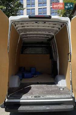 Вантажний фургон Iveco Daily 2016 в 