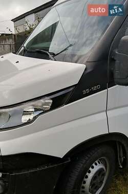 Вантажний фургон Iveco Daily 2016 в 