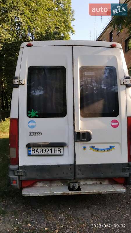 Микроавтобус Iveco Daily 2003 в Кропивницком
