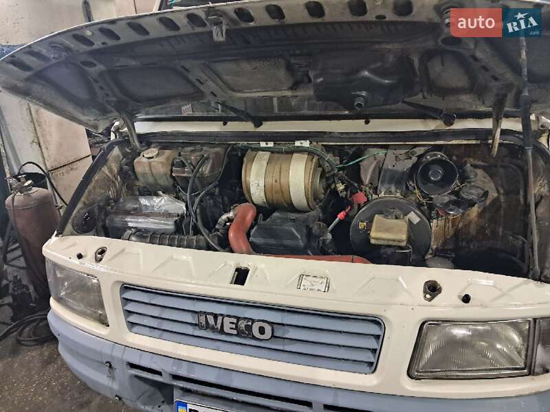 Микроавтобус Iveco Daily 1997 в Сумах
