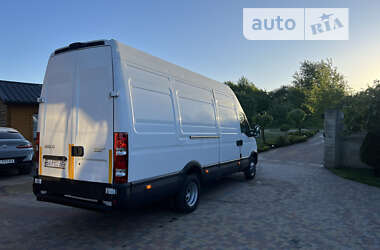 Грузовой фургон Iveco Daily 2011 в 