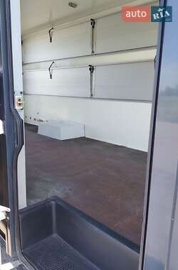 Вантажний фургон Iveco Daily 2005 в 