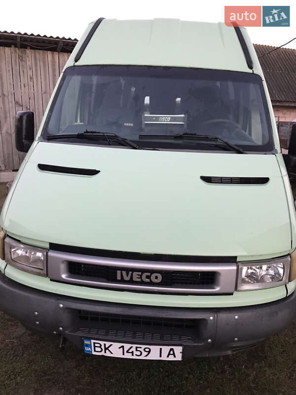 Микроавтобус Iveco Daily 2003 в 