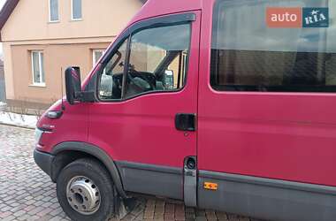 Грузопассажирский фургон Iveco Daily 2005 в 