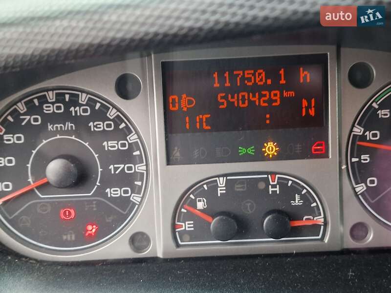 Эвакуатор Iveco Daily 2011 в Ровно