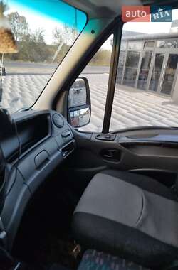 Эвакуатор Iveco Daily 2011 в 