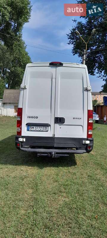 Грузовой фургон Iveco Daily 2013 в Ромнах