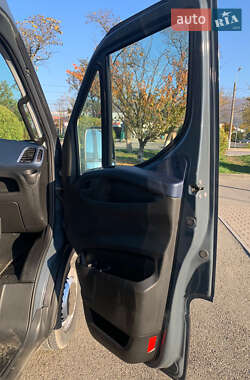 Грузовой фургон Iveco Daily 2022 в 