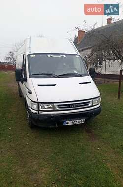 Грузовой фургон Iveco Daily 2004 в 