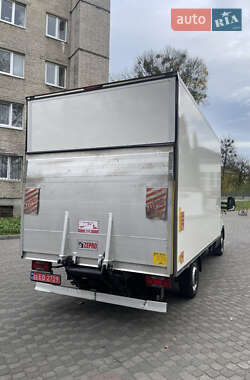 Грузовой фургон Iveco Daily 2016 в 