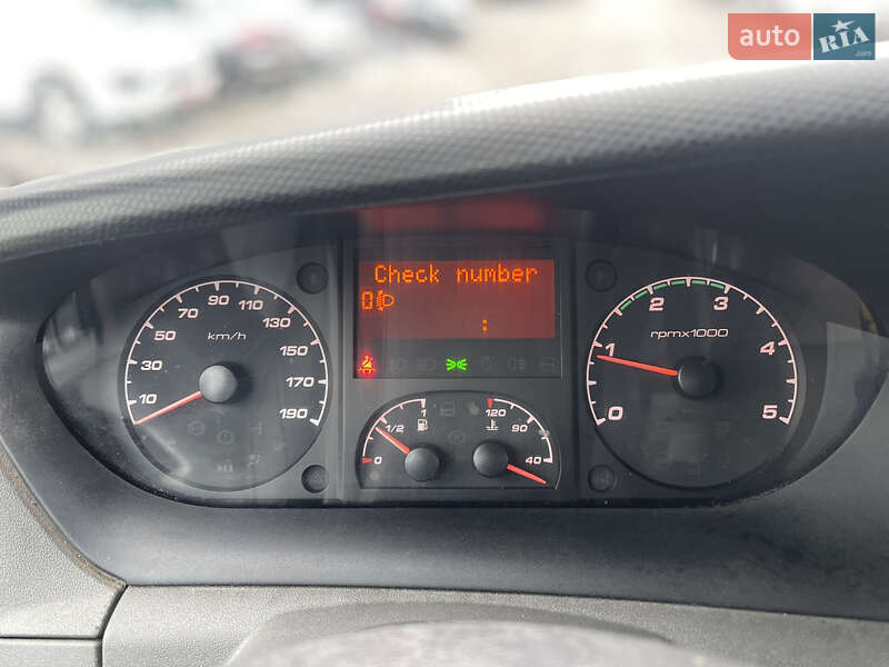 Грузовой фургон Iveco Daily 2014 в Луцке