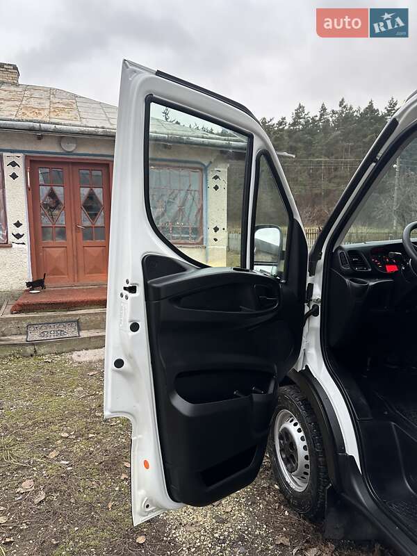 Грузовой фургон Iveco Daily 2020 в Тернополе фото 27 Грузовой фургон Iveco Daily 2020 в Тернополе