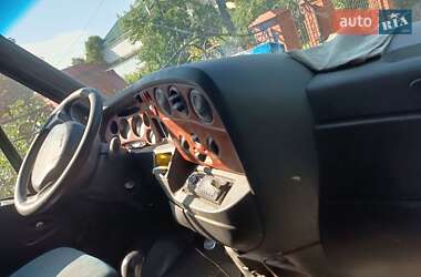 Грузовой фургон Iveco Daily 2000 в 