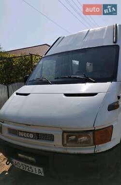 Мікроавтобус Iveco Daily 2000 в Мукачевому