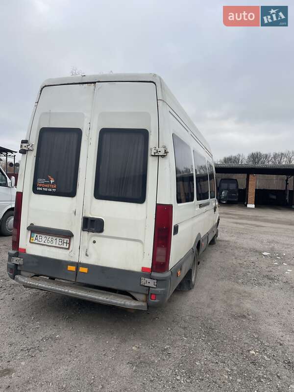 Пригородный автобус Iveco Daily 2000 в Виннице