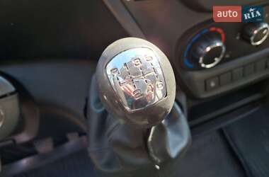 Грузовой фургон Iveco Daily 2015 в 