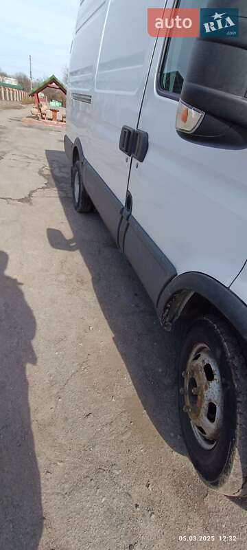 Вантажний фургон Iveco Daily 2013 в Калинівці