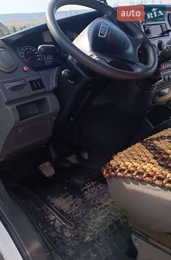 Грузовой фургон Iveco Daily 2013 в 